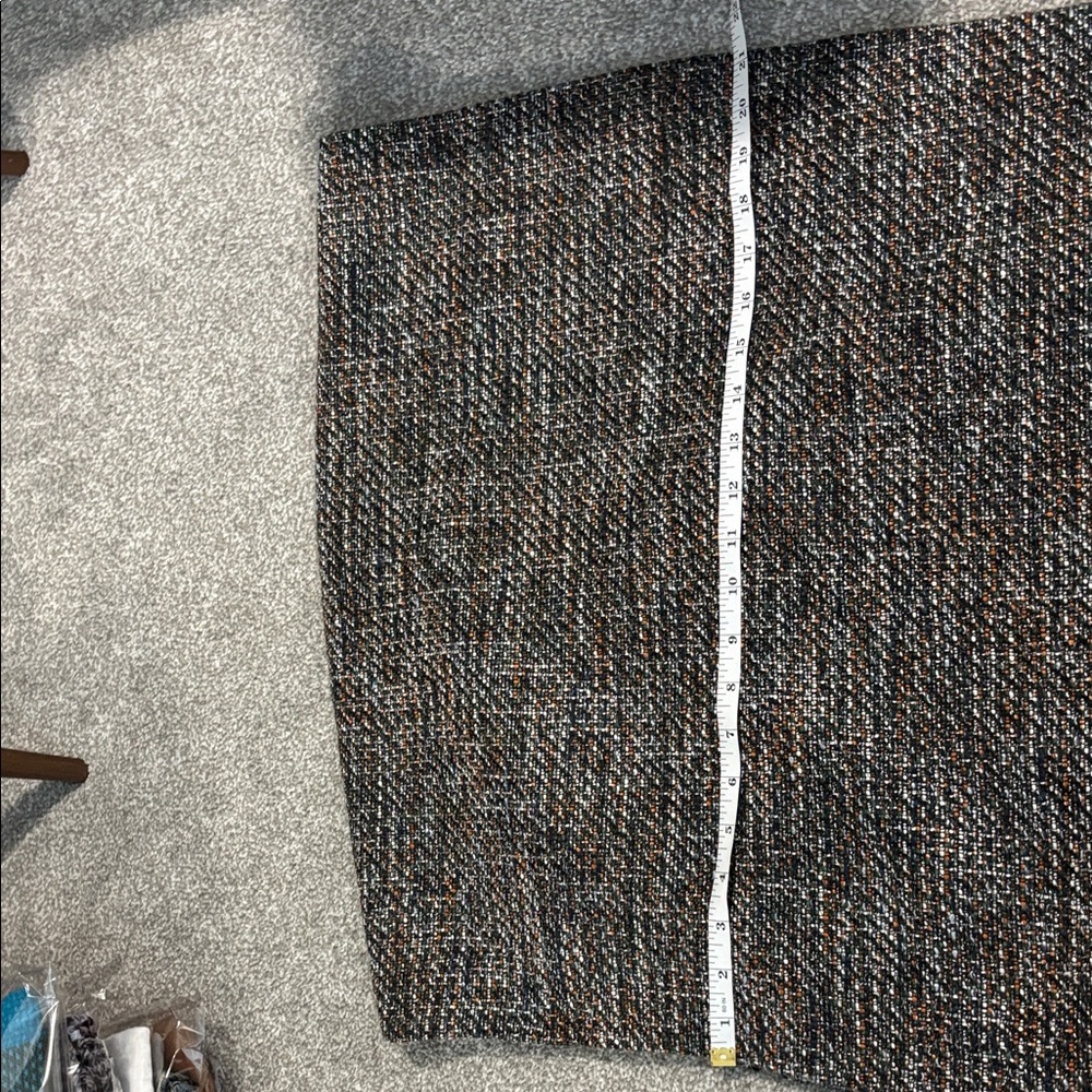 Elegant Ann Taylor Factory Tweed Skirt - Picture 9 of 13